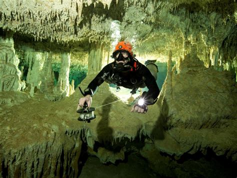 Divers Discovered A 215 Mile Long Underwater Cave System In Mexico That