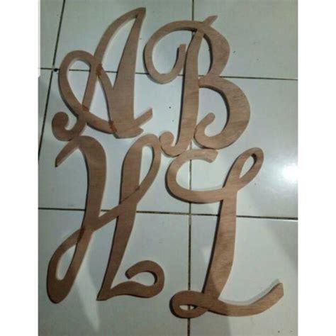 Mencari nama dengan awalan huruf v. Huruf kayu inisial backdrop lamaran nikahan / nama kayu ...