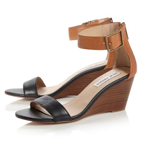 Info Top Wedge Strap Sandals