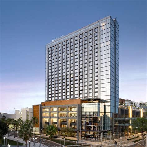Jw Marriott Celebrates Opening Of 100th Property Worldwide And First In