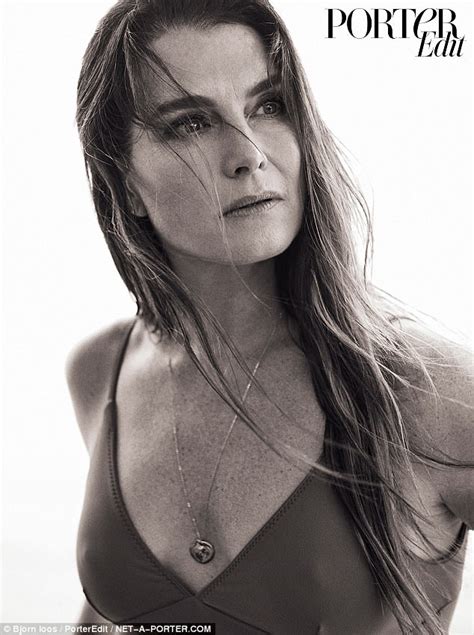 Brooke Shields Reveals She Was Branded Fat By Her Own Mother Daily Mail Online
