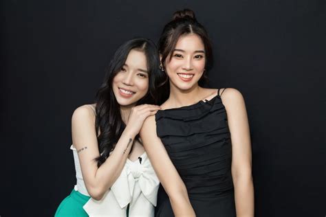 Thấy vậy, lyly ngại ngùng bảo thôi khiến anh tú hỏi kỹ lại: Bạn thân vô tình làm lộ thông tin Anh Tú - Lyly bí mật hẹn hò