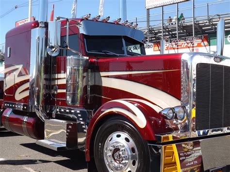 Beatiful Truck Paint Jobs Big Trucks Peterbilt