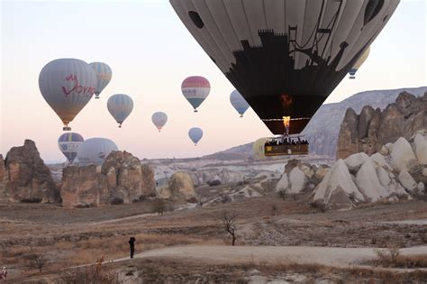 Kapadokya Da Ayda Bin Turist Balon Turuna Kat Ld