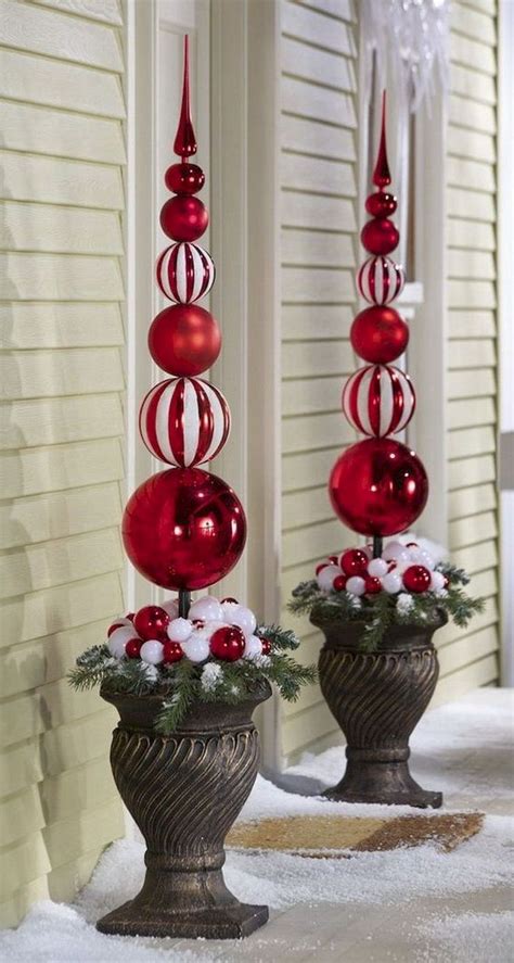 30 Cheap Outdoor Christmas Decorations