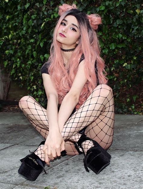 30 Pastel Goth Looks For This Summer Pastel Goth Dress Pastel Goth Outfits Pastel Goth Fashion