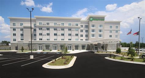 Holiday Inn Hotel And Suites Fayetteville W Fort Bragg Area 140