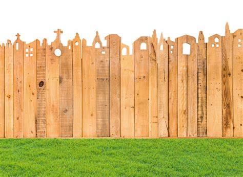 Wooden Fence Designs That Lend A Rustic Look To Your Garden