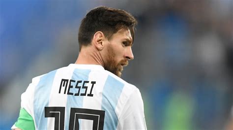 Messi Scores A Penalty Chile Hold Argentina In The World