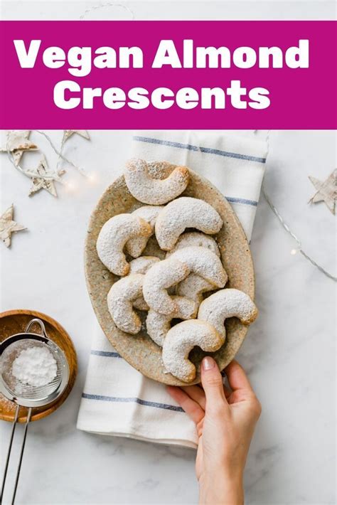 These almond thumbprint cookies are made with almond flour, homemade berry jam, and sweetened with maple syrup. Almond Flour Christmas Cookies Vegan - Almond Flour Gingerbread Cookies {Vegan, Oil-Free & Grain ...