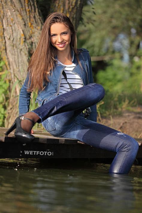 Альбом wetfoto in jeans — girls in jeans девушки в джинсах — 1845 фотографий. Pin by Karl Watson on wetfoto jeans mainly | Jean outfits ...