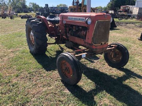 1962 Allis Chalmers D17 Series 2 Tractor Gavel Roads Online Auctions