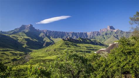 Drakensberg Escarpment Savanna And Thicket One Earth