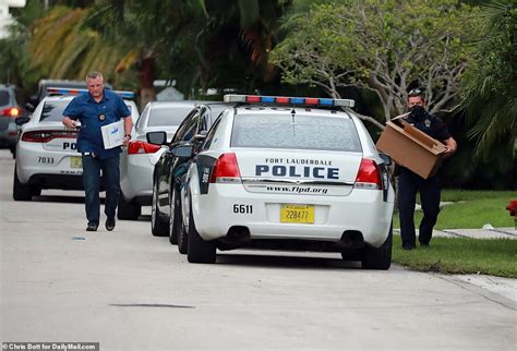 Cops Seize Weapons From Ex Trump Campaign Manager Brad Parscales Home Daily Mail Online