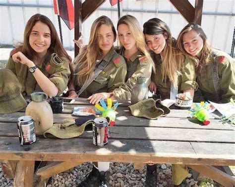 why are idf s female soldiers so hot girlsaskguys