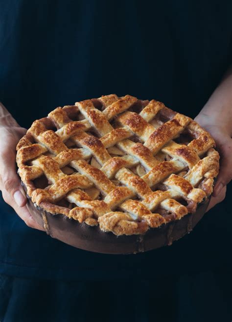 The perfect pie crust recipe requires only 5 ingredients and yields enough for both bottom and top crust. How to Make a Lattice Pie Crust | Pretty. Simple. Sweet.