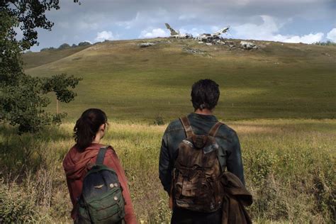 The Last Of Us Tv Series First Look At Joel And Ellie Polygon
