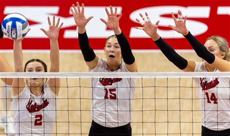 Ncaa Volleyball Round Of 16 Set As Stanford Survives Seven Others Also Advance