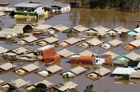 1 Milhão De Pessoas Sofrem Com A Chuva Em Santa Catarina Jornal O
