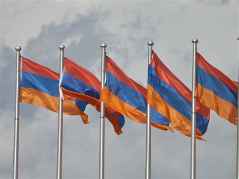 a brief history of armenia s flag