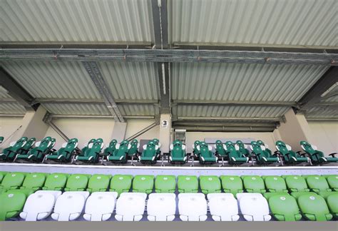 Il accueille l'équipe locale du ludogorets razgrad, et de l'équipe nationale. Huvepharma Arena is the official stadium | PFC Ludogorets