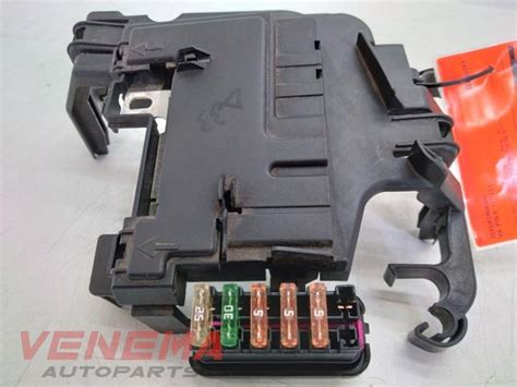 Volkswagen Polo Fuse Boxes Stock