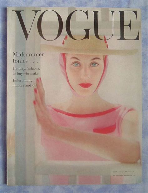 Know Your Fashion History Vintage Vogue Magazine Covers Vintage