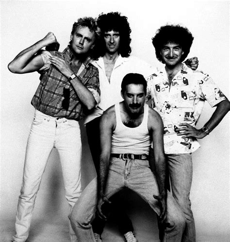 Queen are a british rock band that formed in london in 1970. Live Aid Photo Session | Queen Photos