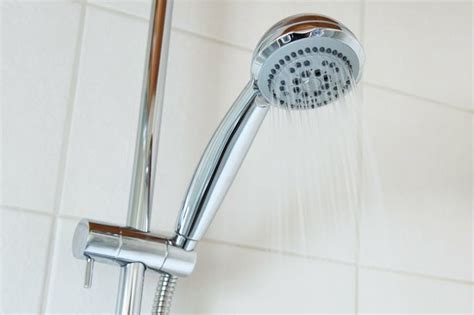Simple Shower Trick That Costs Nothing But Can Save You £80 Per Year On