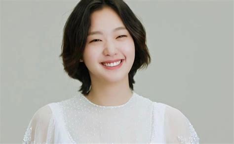 Her daring and naturalistic performance in the film. Kim Go Eun DramaKo
