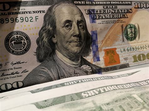 How much do real estate agents really get paid? How Do Real Estate Brokers Get Paid? - AceableAgent