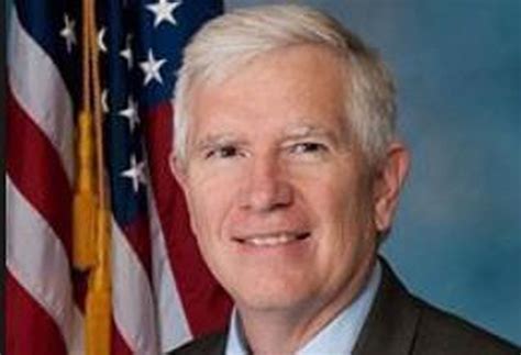 Rep. Mo Brooks uses the same old dog-and-pony show at South Huntsville Civic Association town 