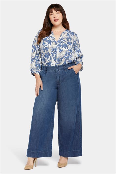 Mona Wide Leg Trouser Jeans In Plus Size With High Rise Reminiscent