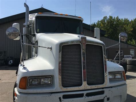 1993 Kenworth T600 (Stock #P-491) | Hoods | TPI