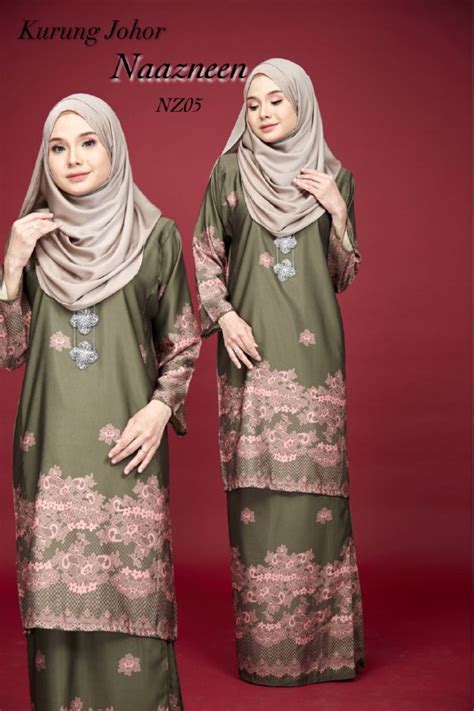 This type of costume is the national dress of malaysia. BAJU KURUNG JOHOR NAZNEEN LACE | | Saeeda Collections
