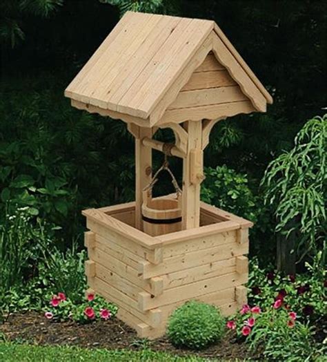 These wishing wells are made nearly entirely from pallet wood :) apart from the dowel for the crank handle, it's all pallet! Amish Outdoor Wooden Wishing Well with Pine Roof - Jumbo ...