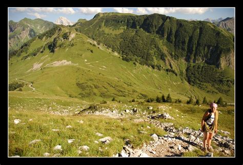 Le grand bornand chinaillon is well known for its amazing ski area in the heart of les aravis. Benoblog - Eté 2007 - 06 Grand Bornand - escalade à la ...