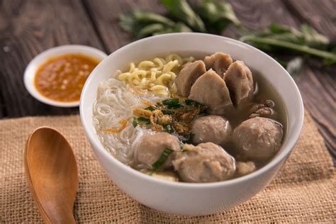 Lihat semua 78 foto yang diambil di bakso titoti oleh 1.657 pengunjung. Mau Jajan Bakso yang Bersih dan Enak? Perhatikan 5 Tips Ini