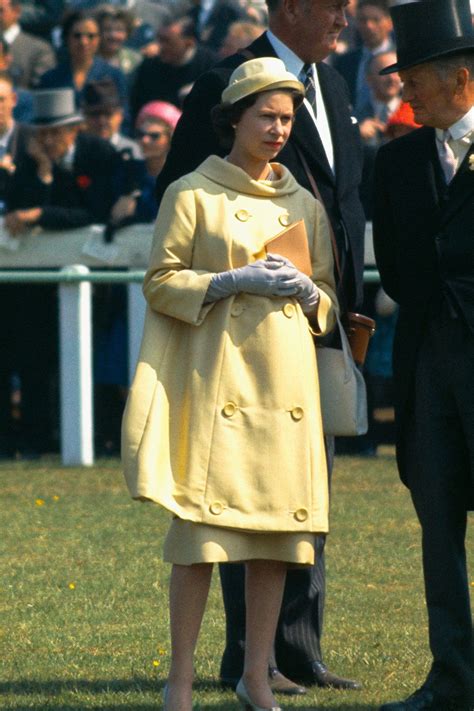 A Detailed Look At The Queens Life In Style