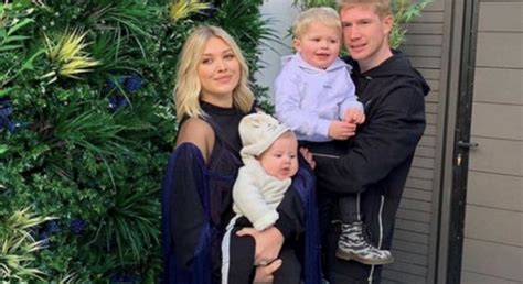 Born on 28th june, 1991 in drongen, belgium, he is help us build our profile of kevin de bruyne and michèle lacroix! Kevin De bruyne wife 'Michele Lacroix'