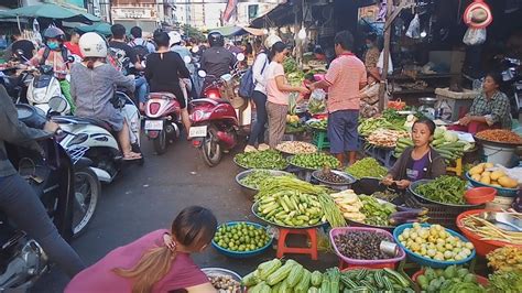 Phnom Penh Street Food Amazing Food View At Toultompoung Market In