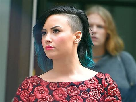 Demi Lovato Shows Off Shaved Head And Pretty Makeup In Nyc Shaved Side