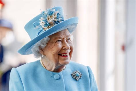 A atriz olivia colman vai interpretar a rainha elizabeth entre os anos de 1964 e 1976 na série da em outubro de 2017 foi anunciado que a atriz olivia colman seria a rainha elizabeth na nova fase. Majątek rodziny królewskiej w Wielkiej Brytanii. Ile lat ...