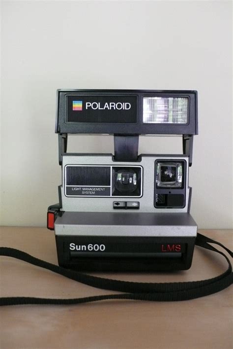 Vintage 1980s Polaroid Sun 600 Lms Land Camera With Manual
