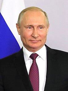 2000 kampanii prezydenckiej władimira putina , premiera rosji , został ogłoszony w dniu 13 stycznia 2000 roku, w czasie jego zgodnie z artykułem 92 konstytucji rosyjskiej premier władimir putin został prezydentem acting, a przedterminowe wybory prezydenckie zaplanowano na marzec 2000 r. Vladimir Putin - Wikipedia
