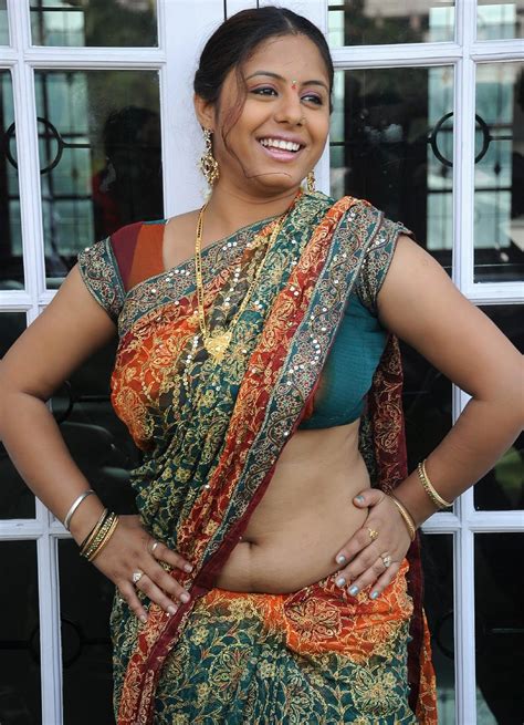 Hot Telugu Actress Sunakshi Sexy Navel Show Photos In Saree Spicy Ammayi