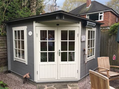The Emma Log Cabin Painted Grey And White Tuin