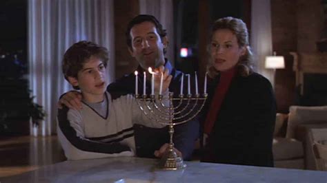 8 Best Hanukkah Movies And Tv Episodes Ranked