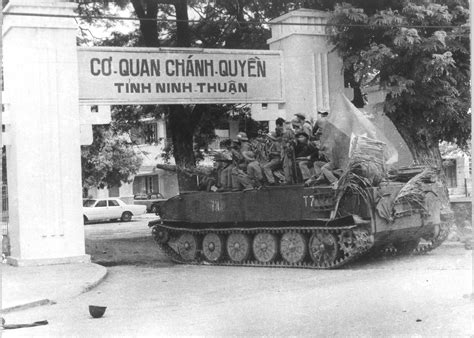 Đập tan Tuyến phòng thủ Sài Gòn từ xa tiếp tục mở đường đại quân ta