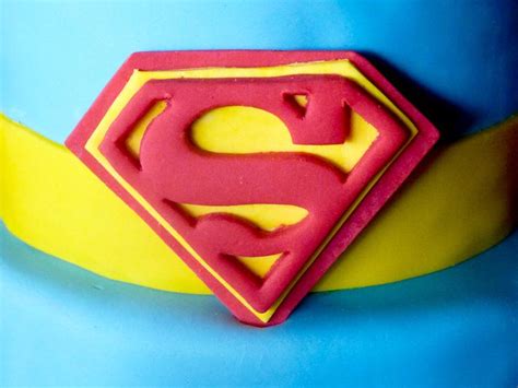 Handmade Superman Superheroe Logo 100 Edible Fondant Sugar Cake Topper